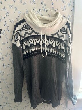 Eddie Bauer sweater
